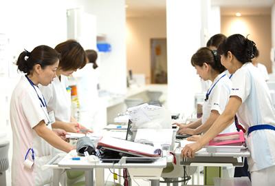 写真：武蔵ヶ丘病院 回復期リハビリテーション病棟